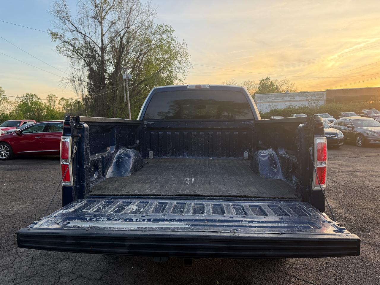 Ford F-150 XLT SuperCab 8-ft. Bed 2WD 2010