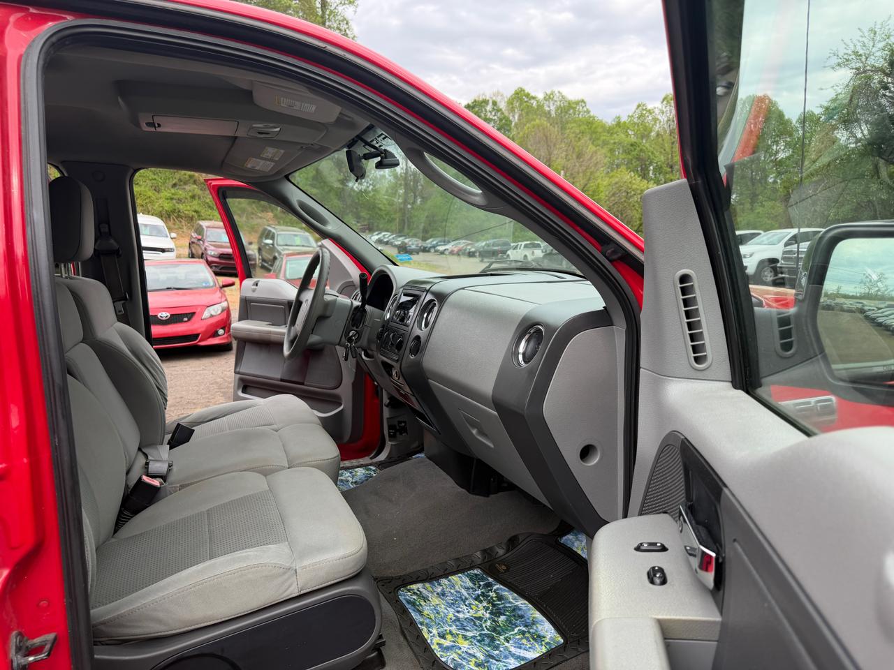 Ford F-150 XL SuperCrew Short Bed 4WD 2008