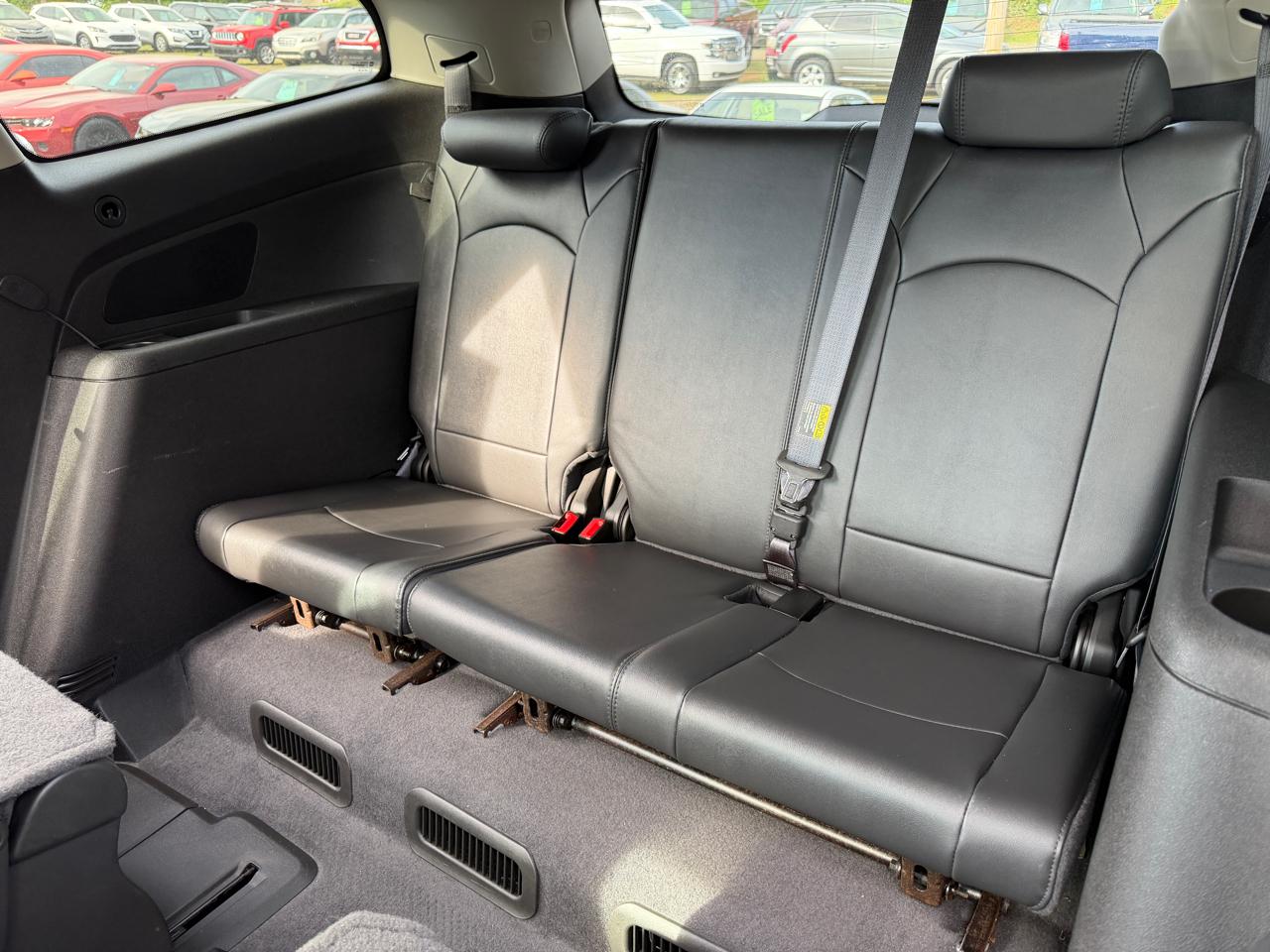 Chevrolet Traverse LT 2011