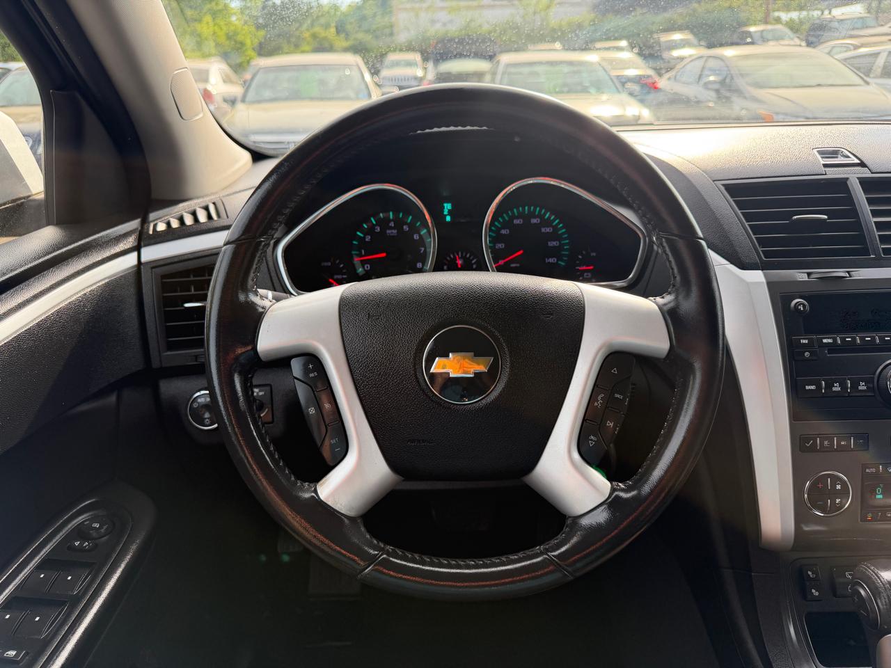 Chevrolet Traverse LT 2011