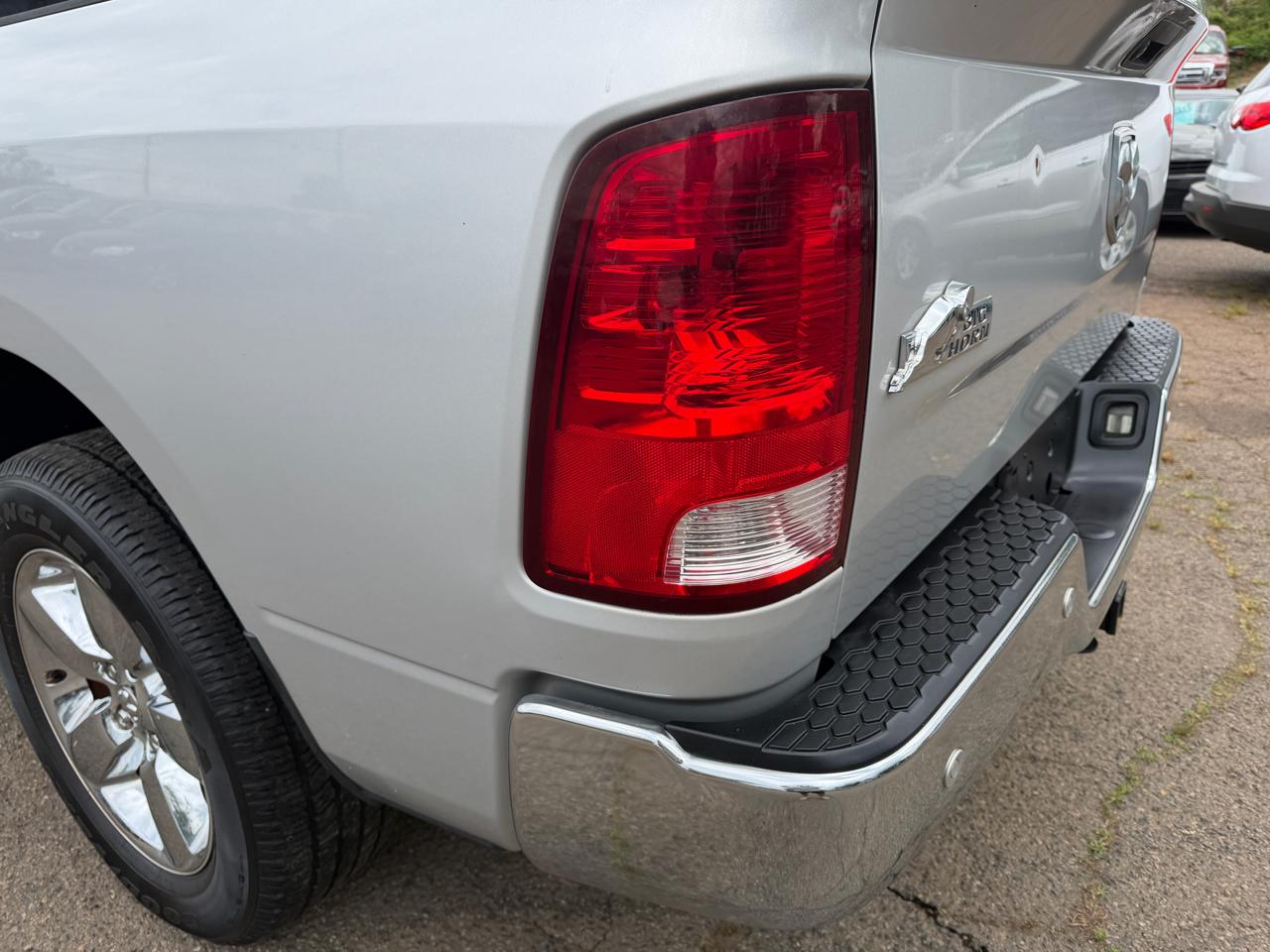 RAM 1500 SLT Crew Cab SWB 2WD 2014