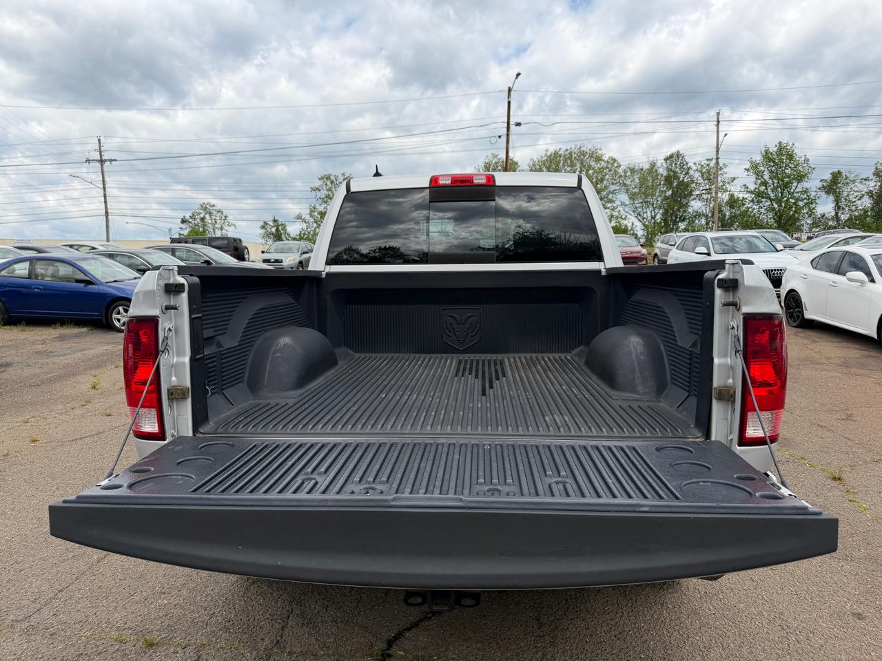 RAM 1500 SLT Crew Cab SWB 2WD 2014