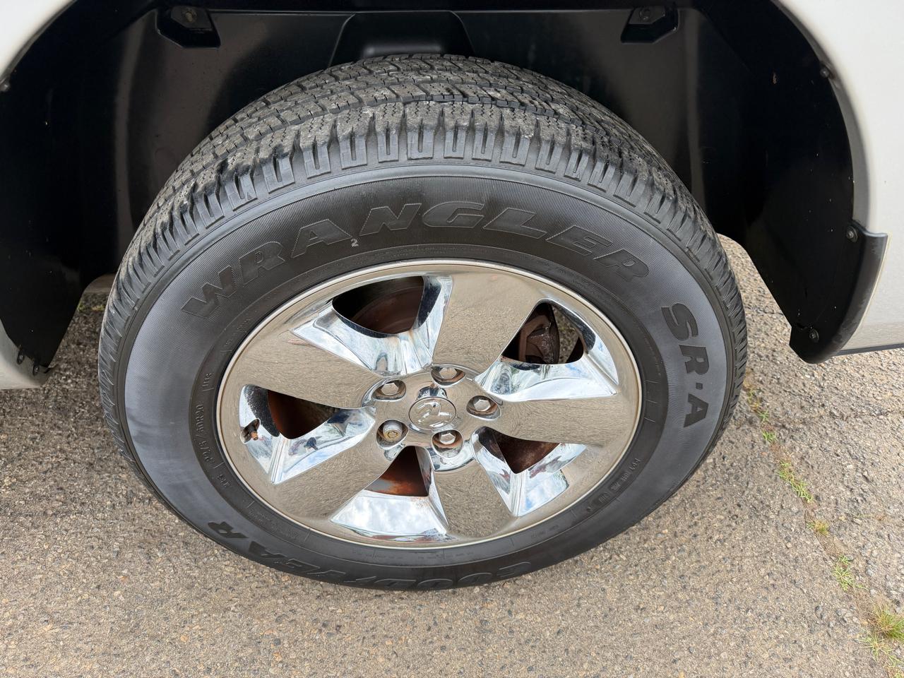 RAM 1500 SLT Crew Cab SWB 2WD 2014