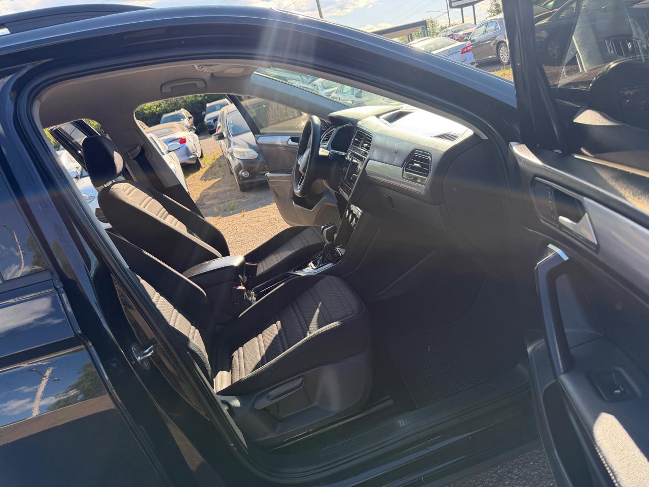 Volkswagen Tiguan S 2022