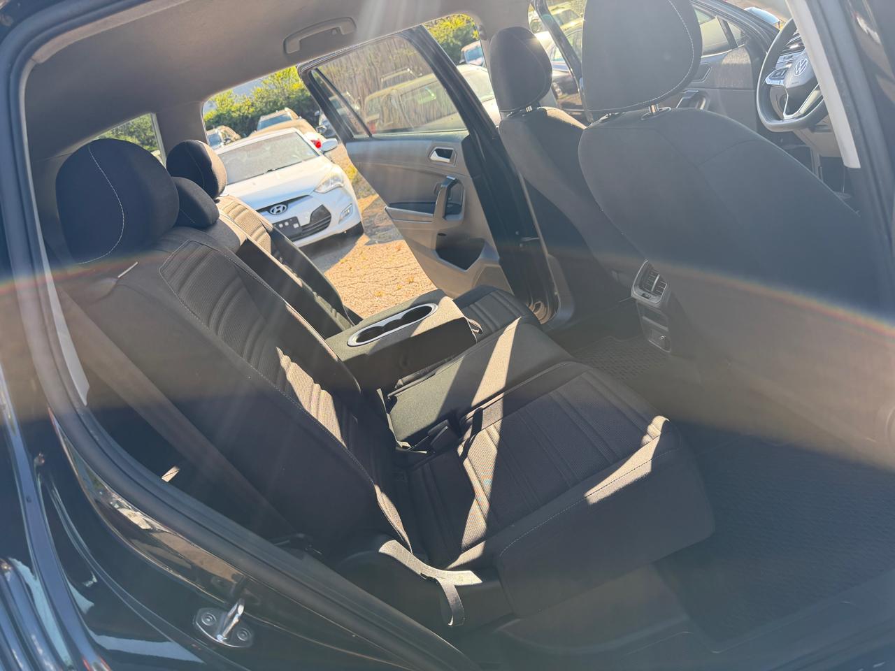 Volkswagen Tiguan S 2022