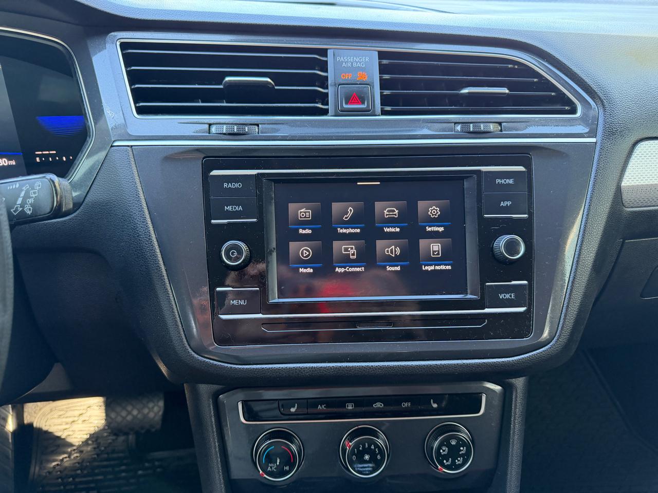 Volkswagen Tiguan S 2022