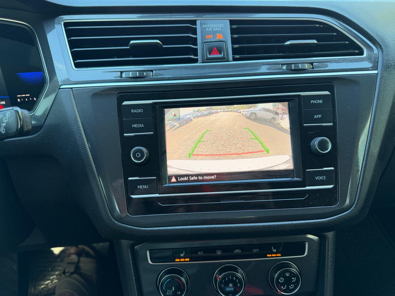 Volkswagen Tiguan S 2022