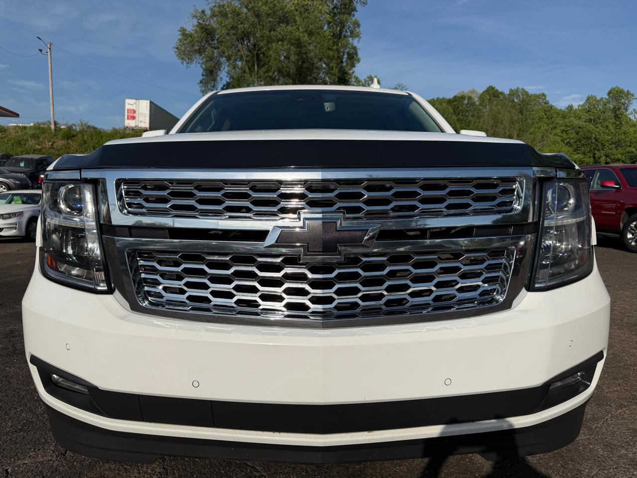 Chevrolet Suburban LT 1500 4WD 2015