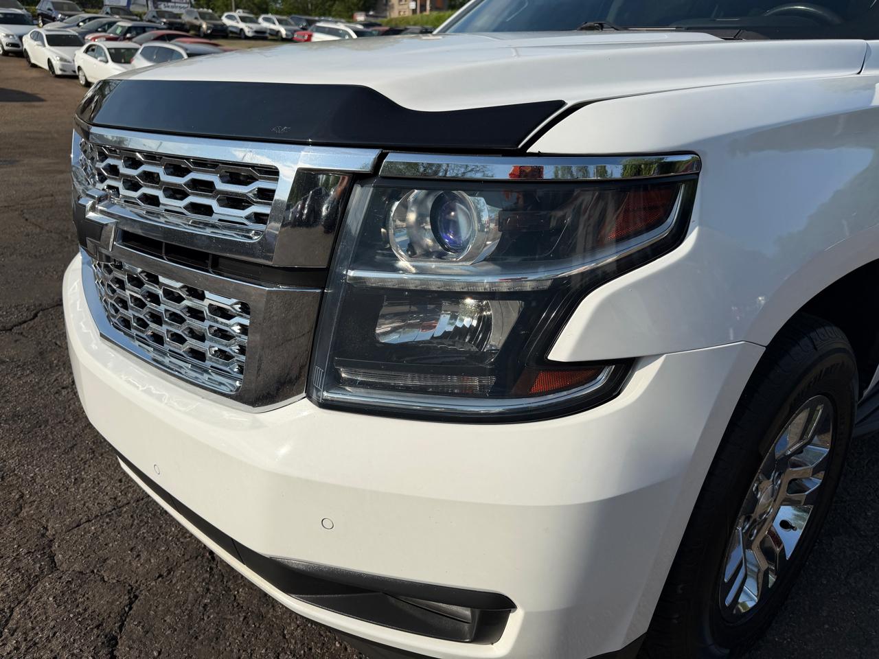 Chevrolet Suburban LT 1500 4WD 2015