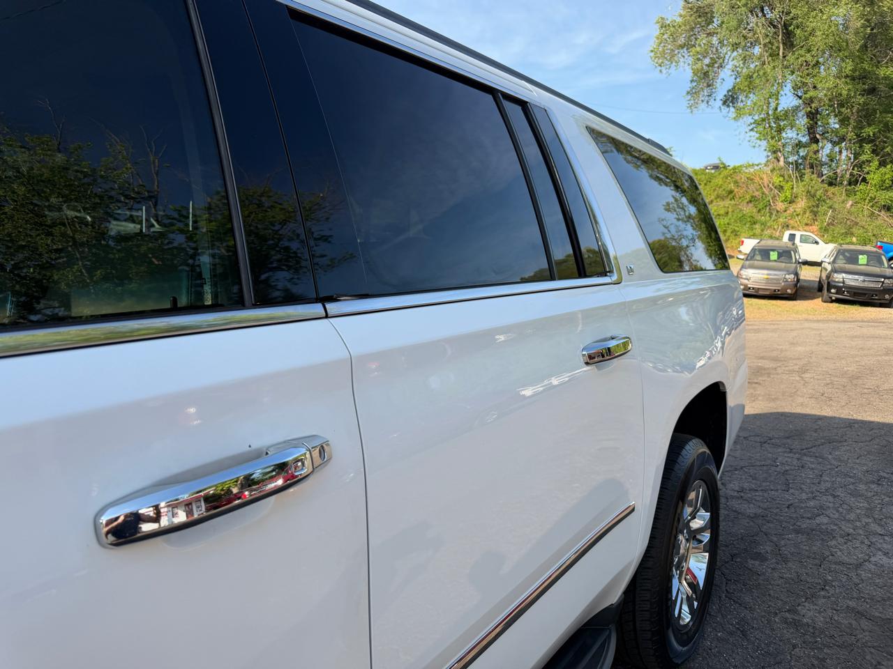 Chevrolet Suburban LT 1500 4WD 2015