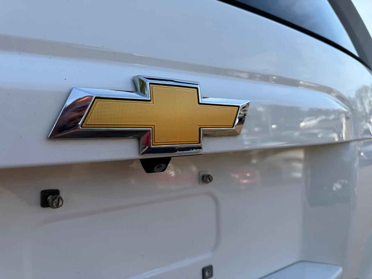 Chevrolet Suburban LT 1500 4WD 2015
