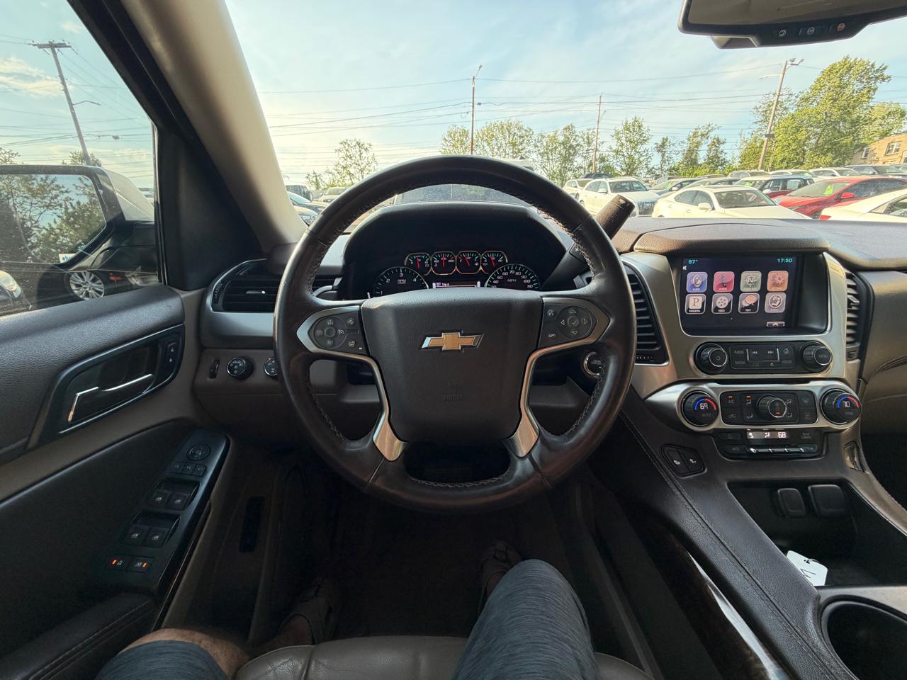 Chevrolet Suburban LT 1500 4WD 2015