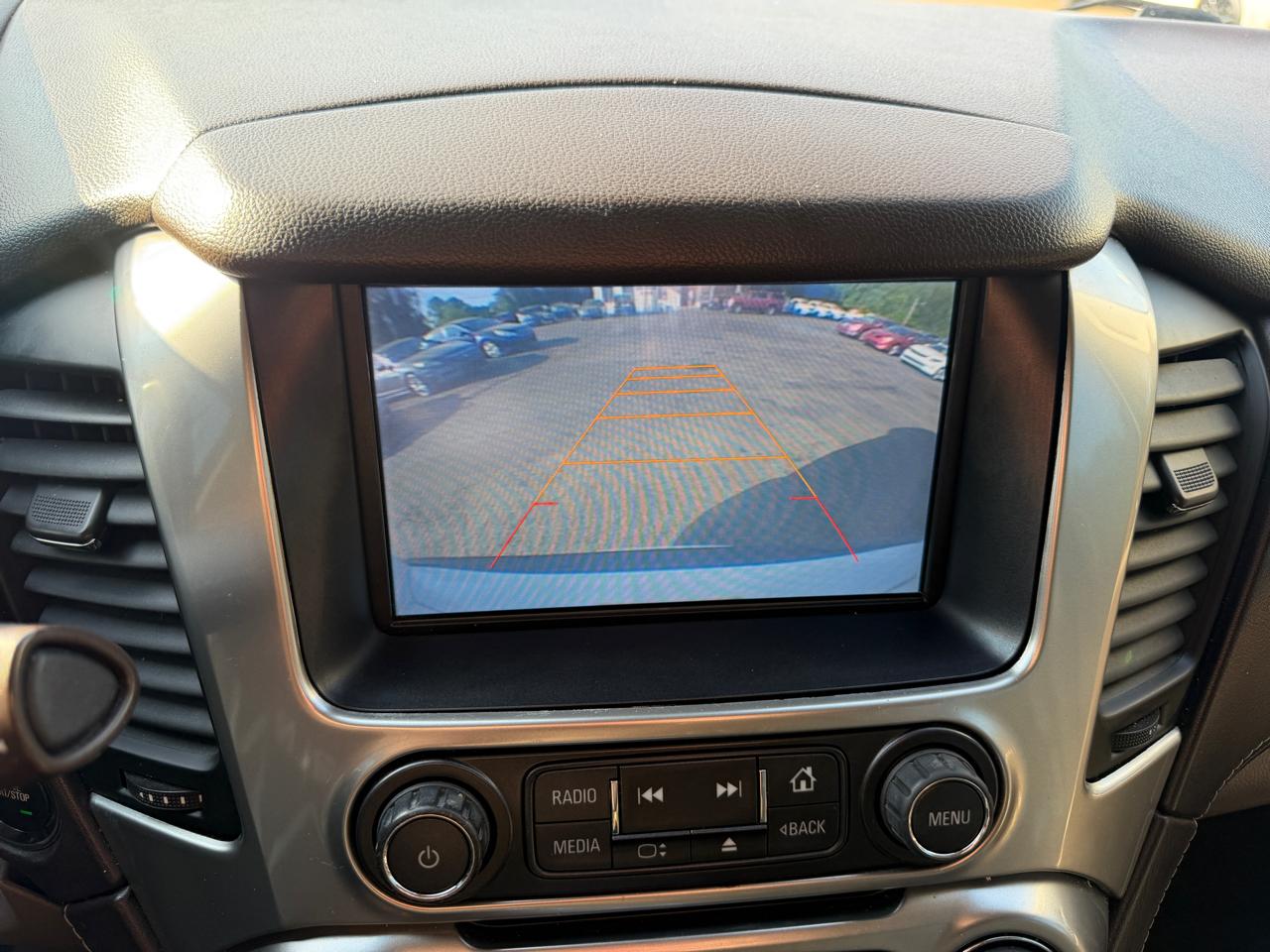 Chevrolet Suburban LT 1500 4WD 2015