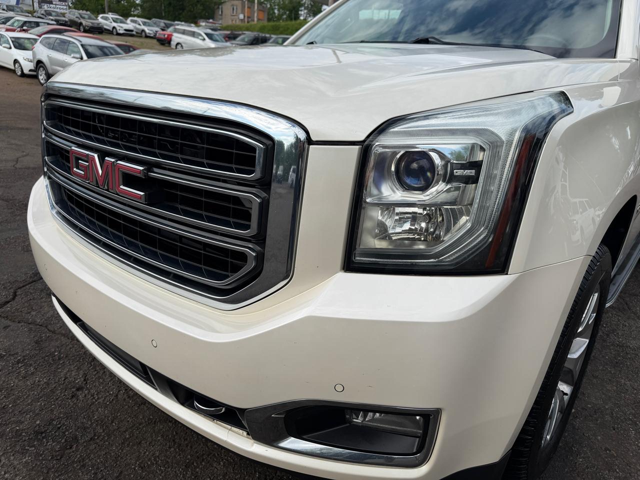 GMC Yukon SLT 4WD 2015