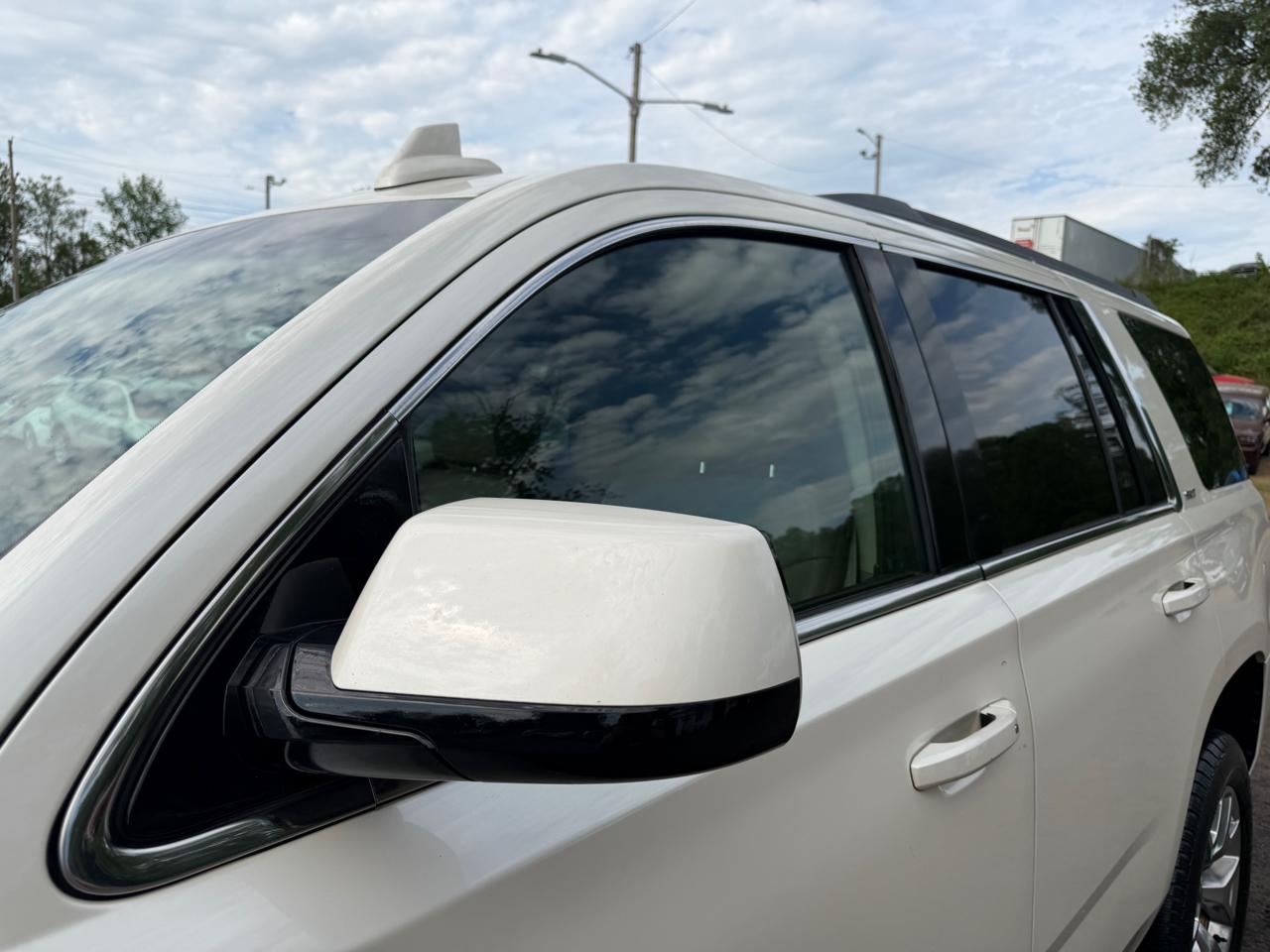 GMC Yukon SLT 4WD 2015