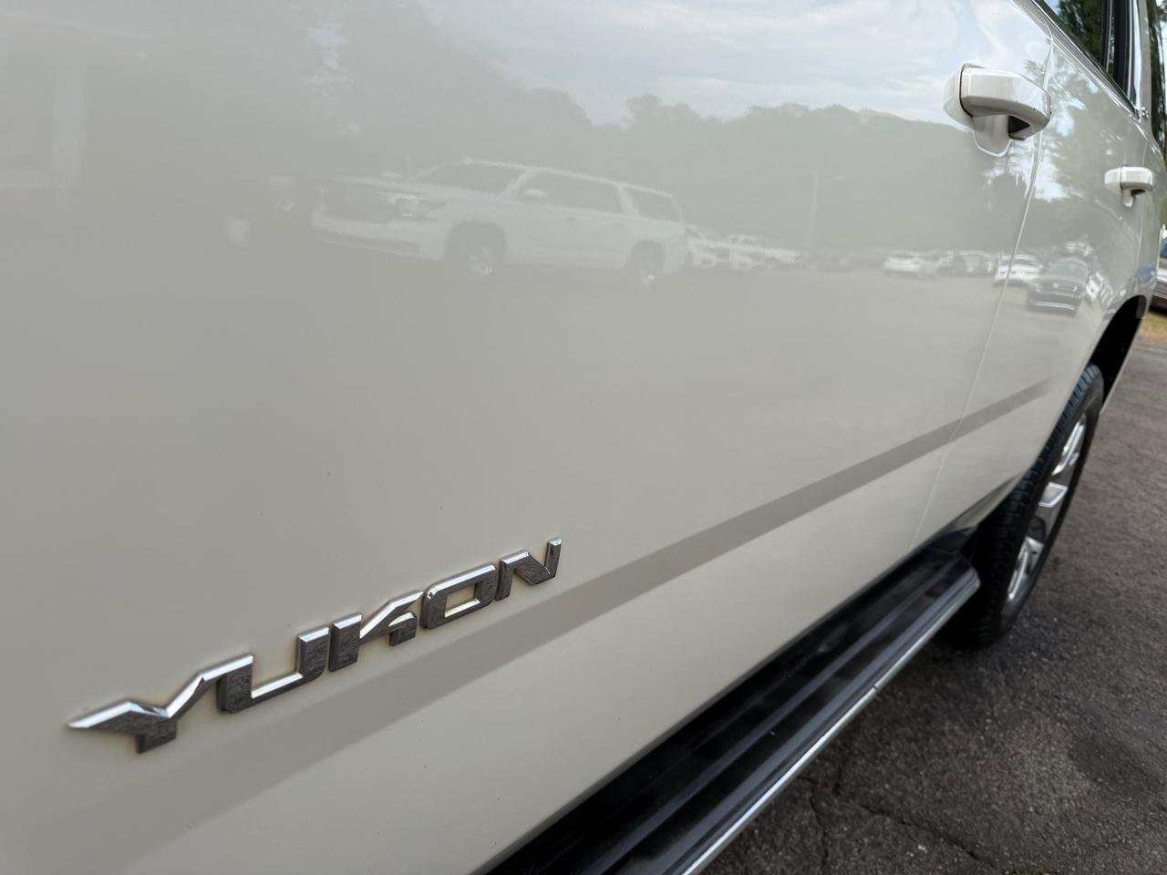 GMC Yukon SLT 4WD 2015