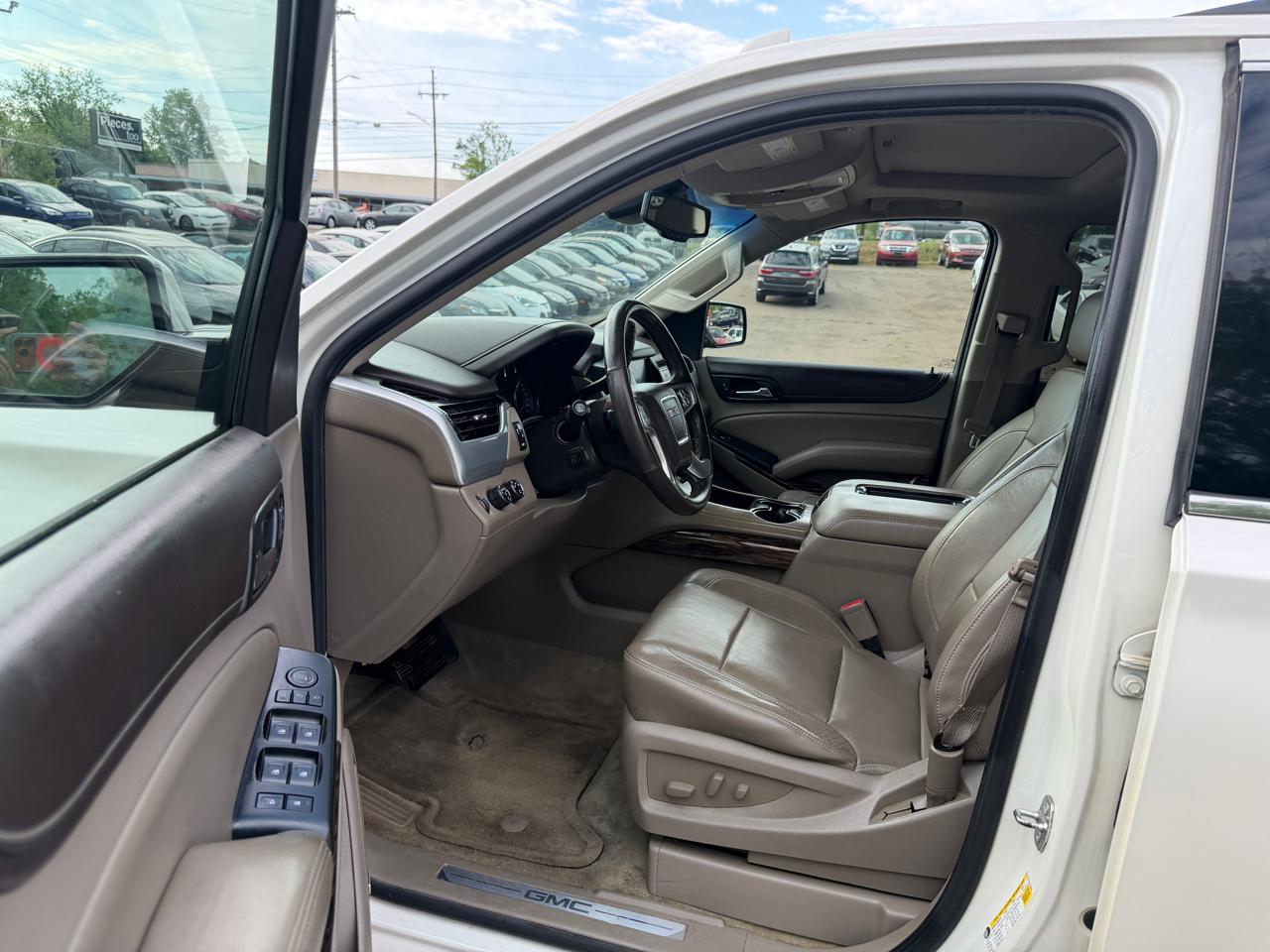 GMC Yukon SLT 4WD 2015