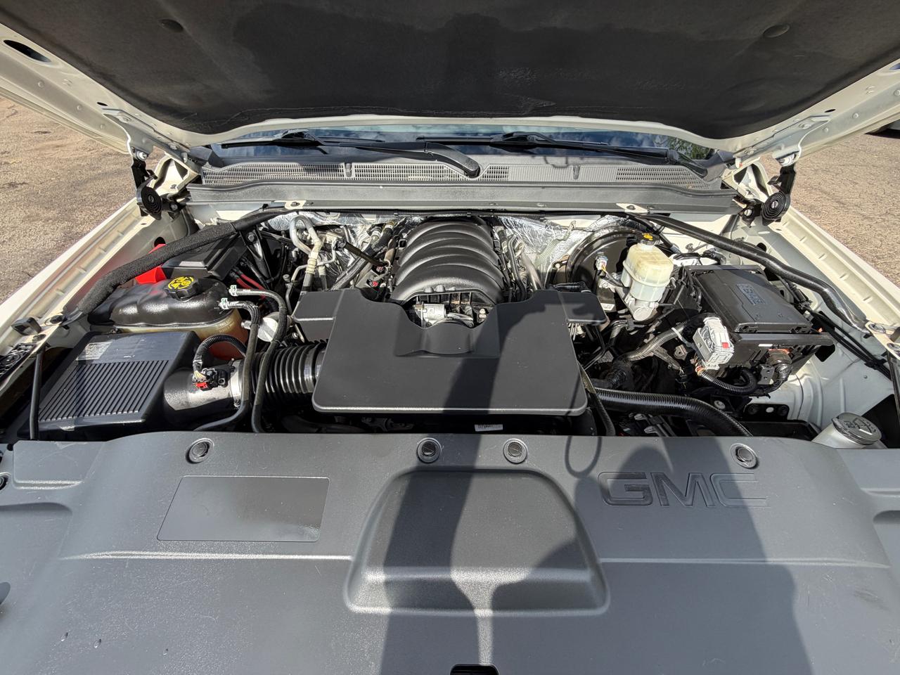 GMC Yukon SLT 4WD 2015