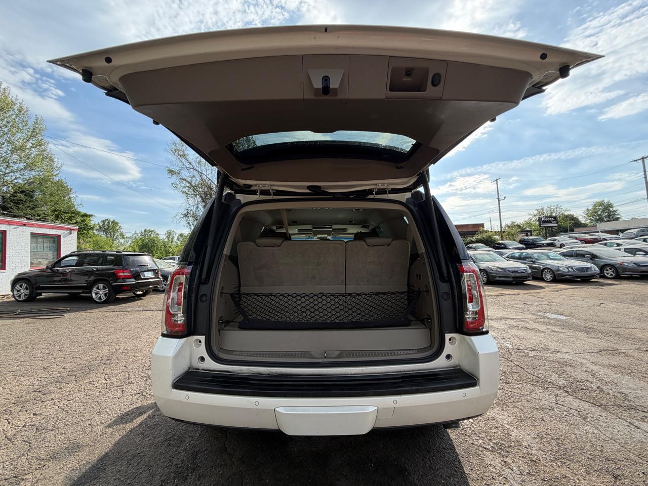 GMC Yukon SLT 4WD 2015