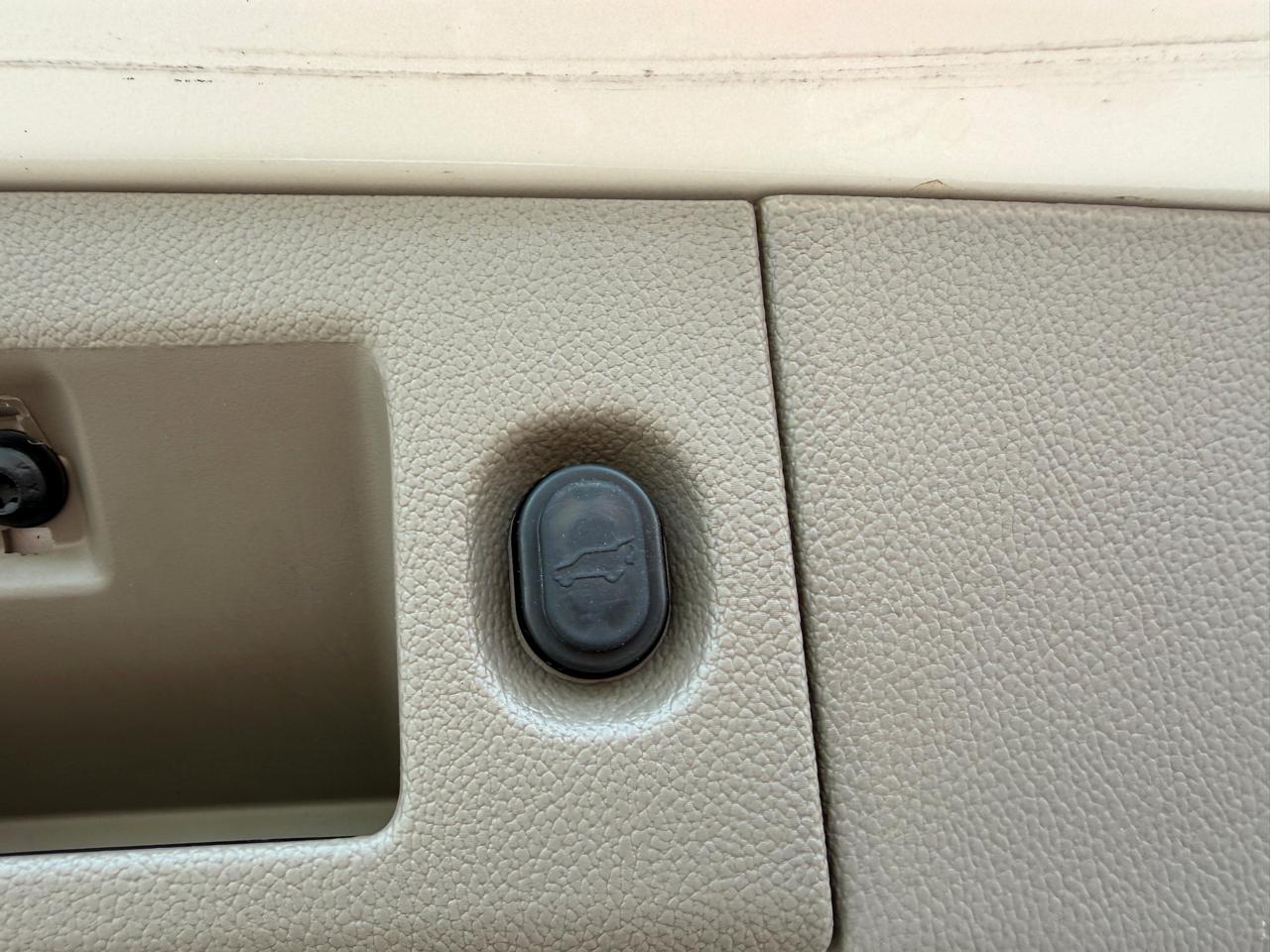 GMC Yukon SLT 4WD 2015