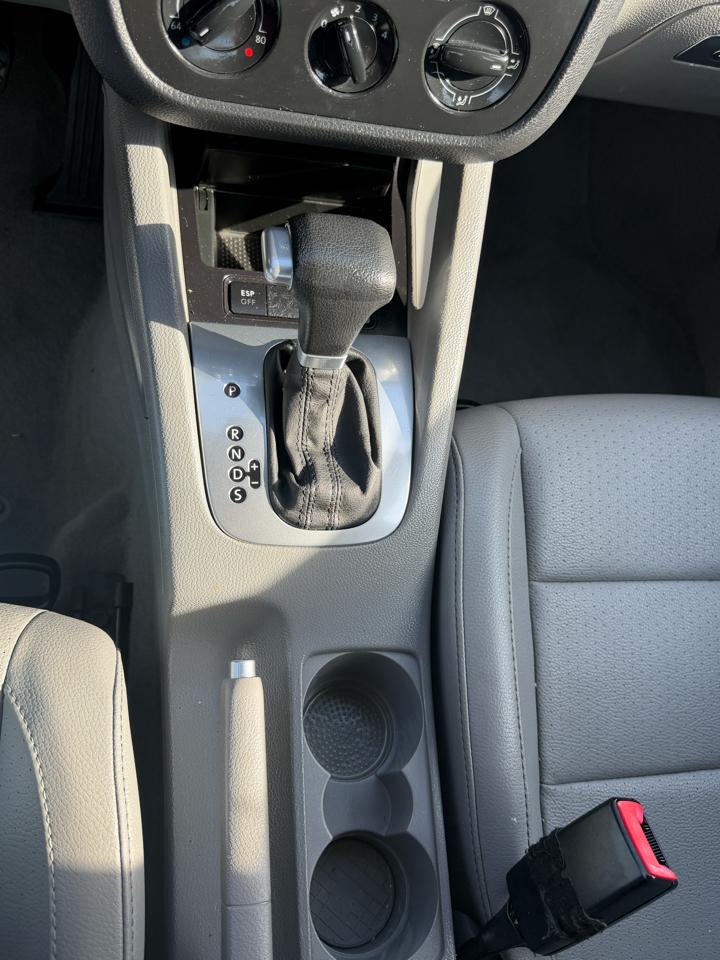 Volkswagen Jetta 2.5L 2006