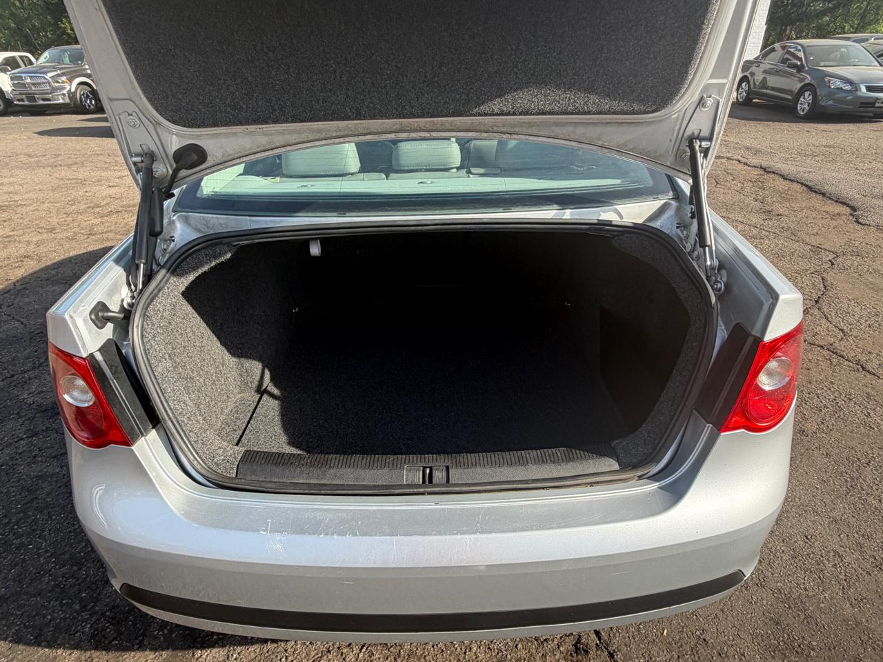 Volkswagen Jetta 2.5L 2006