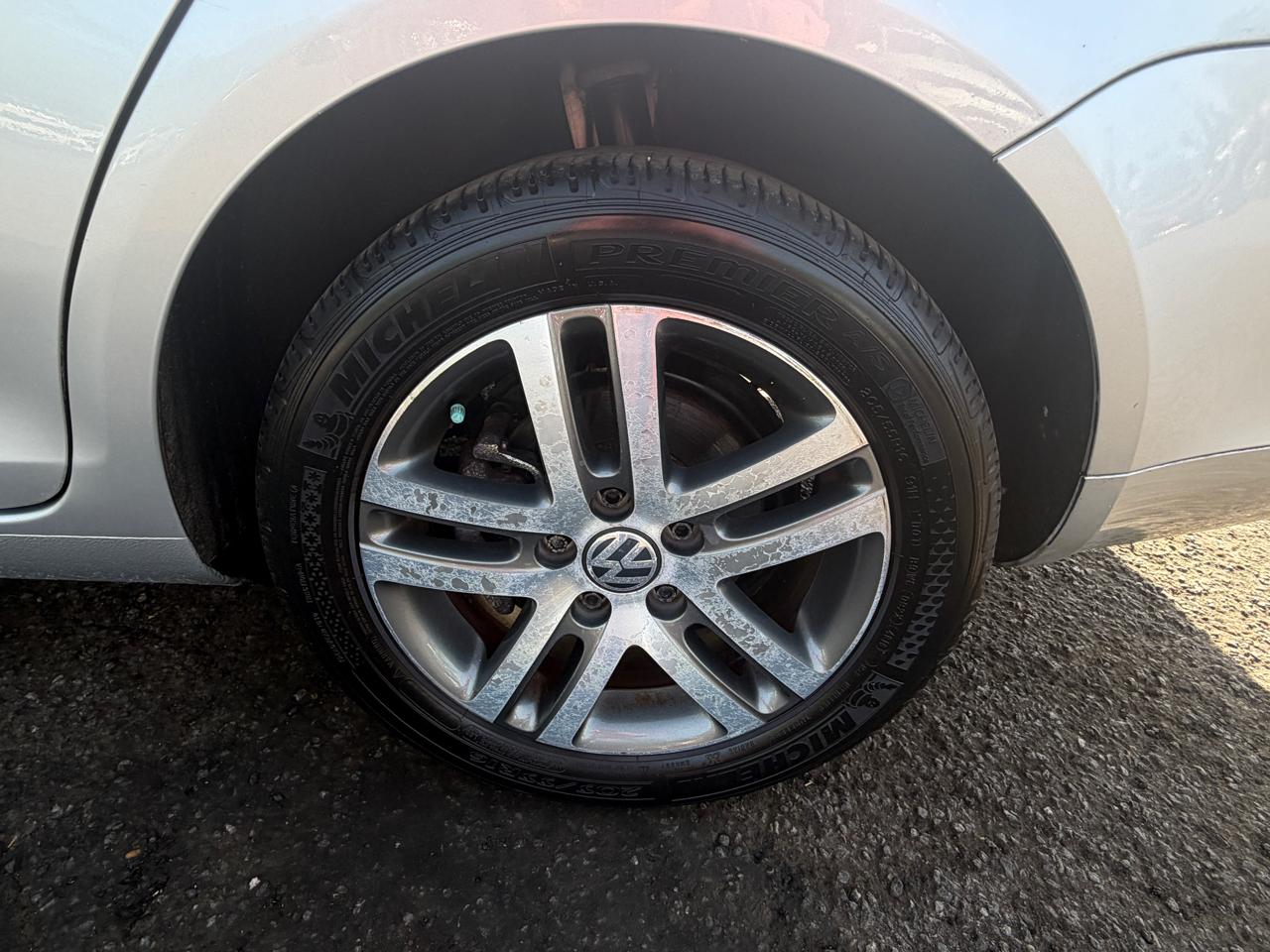 Volkswagen Jetta 2.5L 2006