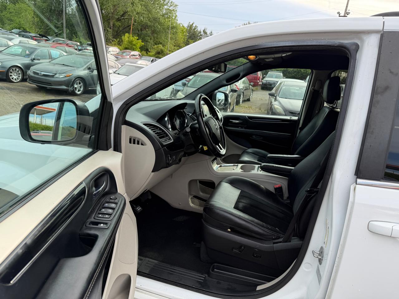 Dodge Grand Caravan SXT 2017