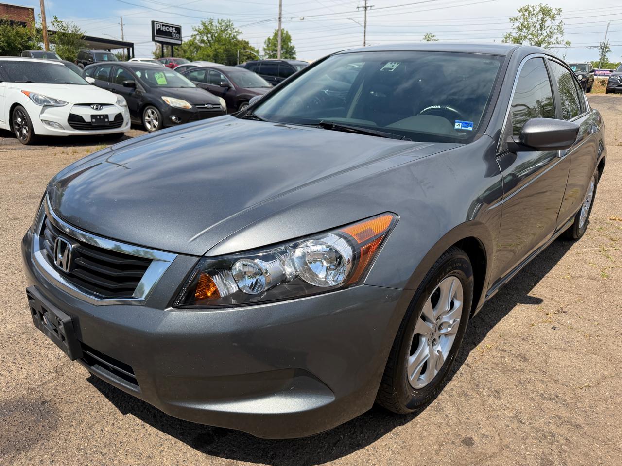 Honda Accord LX-P Sedan AT 2010