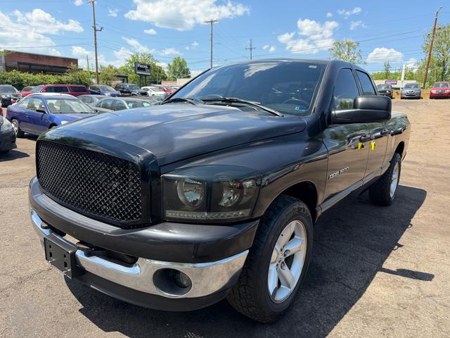 Gray 2007 Dodge RAM 1500 SLT Quad Cab RWD Pickup Truck Rear-Wheel Drive Automatic