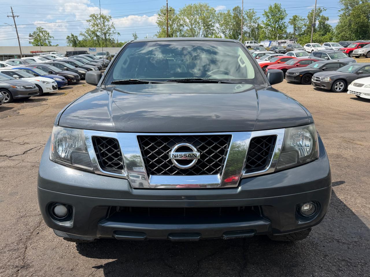 Nissan Frontier SV 2012