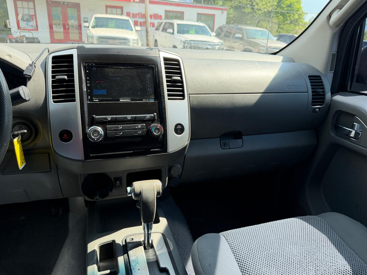 Nissan Frontier SV 2012