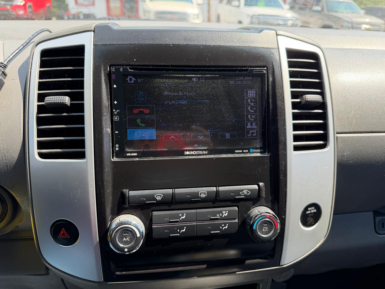 Nissan Frontier SV 2012