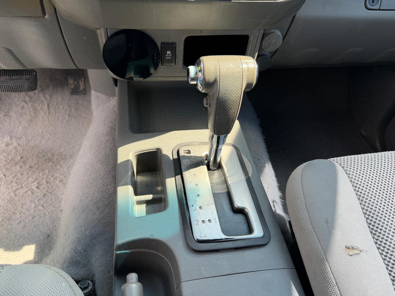 Nissan Frontier SV 2012