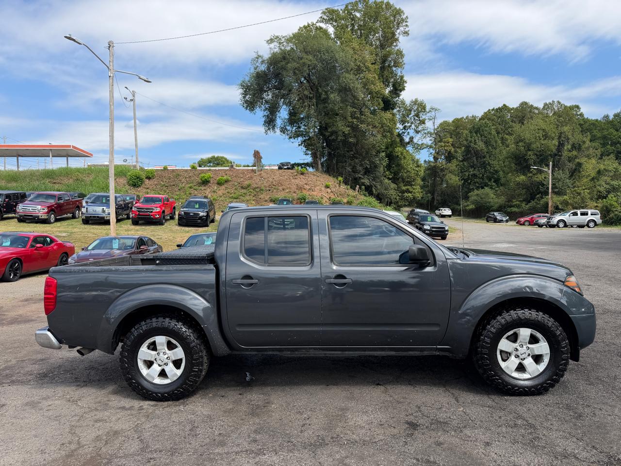 Nissan Frontier SV 2012
