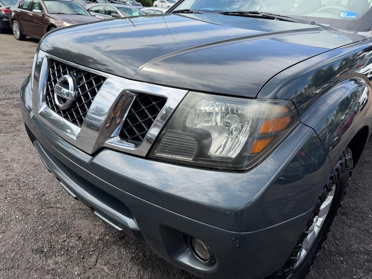 Nissan Frontier SV 2012