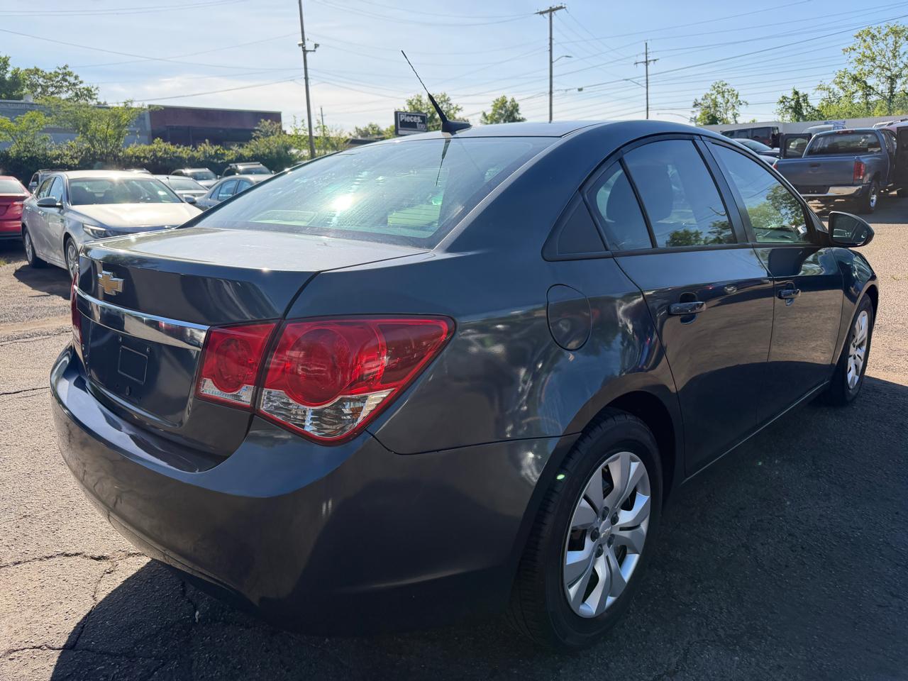 Chevrolet Cruze LS Auto 2013