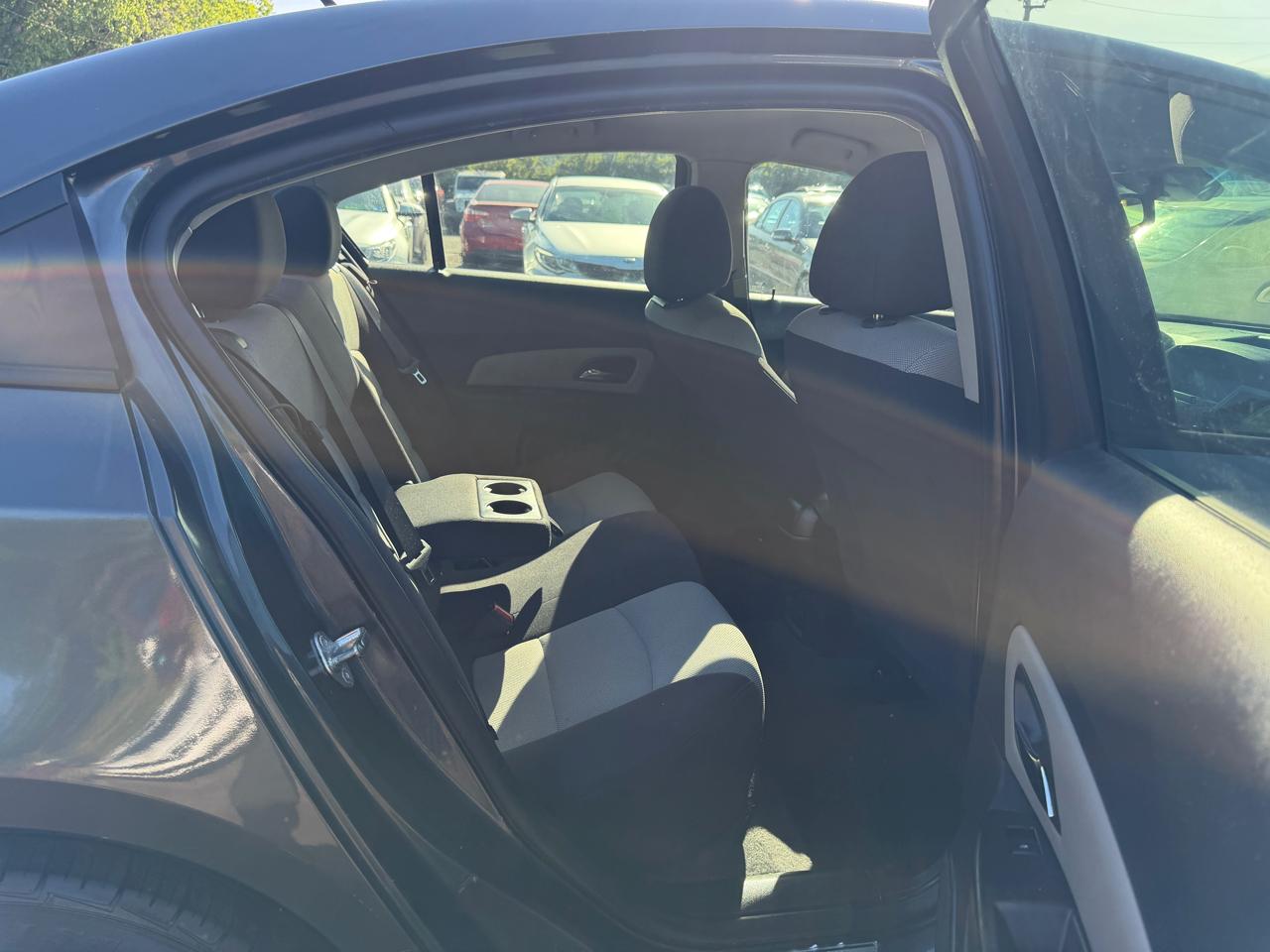 Chevrolet Cruze LS Auto 2013