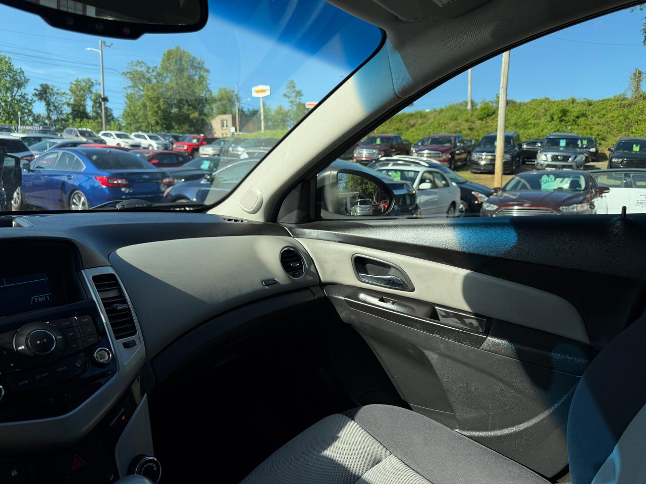 Chevrolet Cruze LS Auto 2013