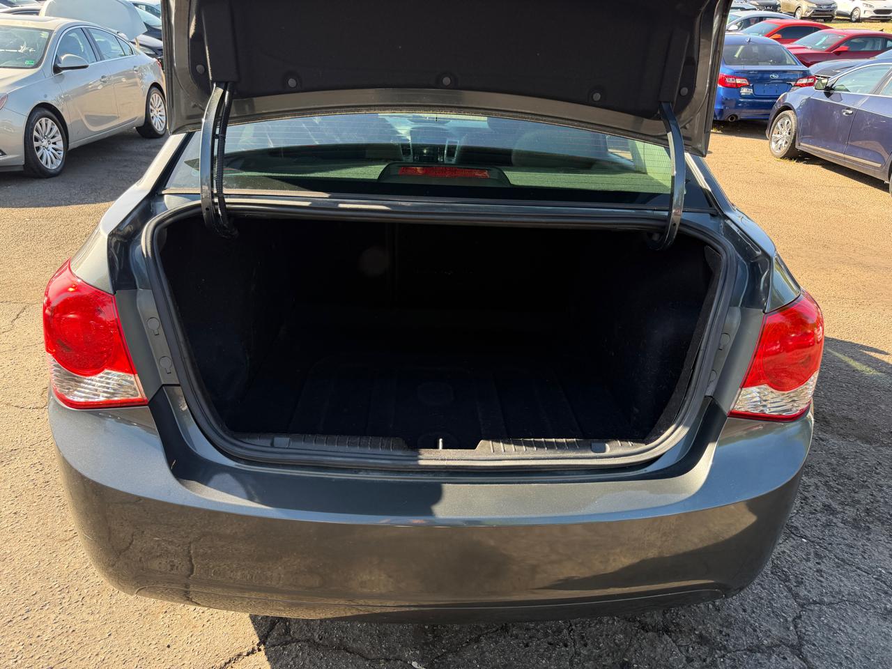 Chevrolet Cruze LS Auto 2013