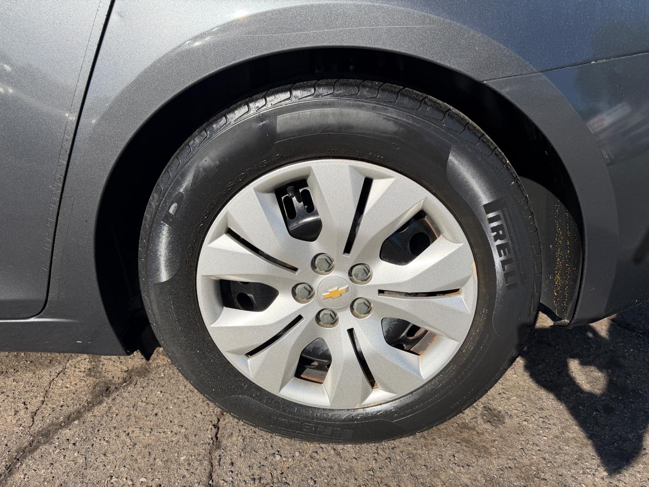 Chevrolet Cruze LS Auto 2013