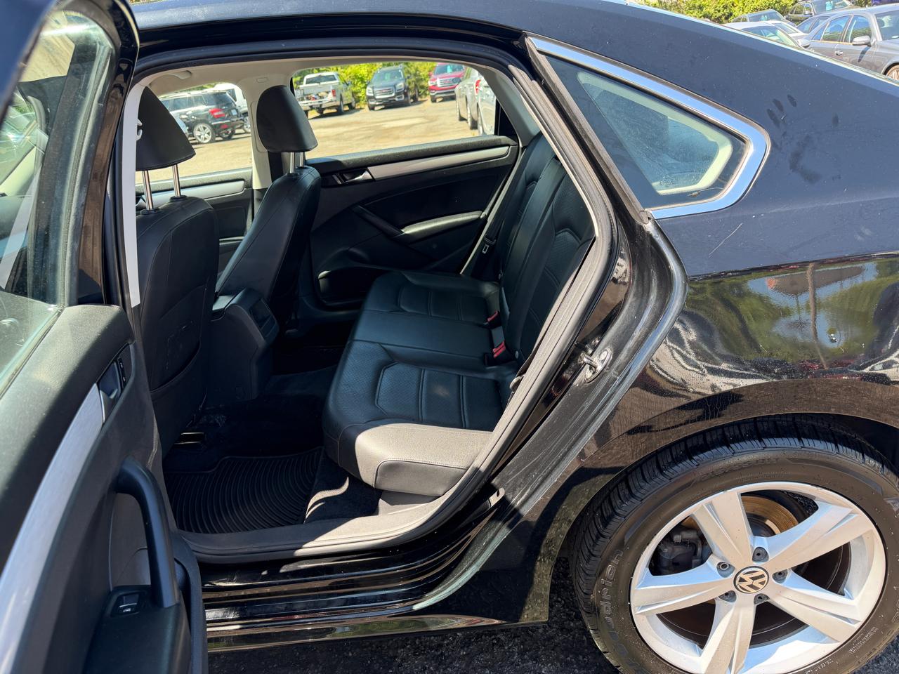 Volkswagen Passat  2012