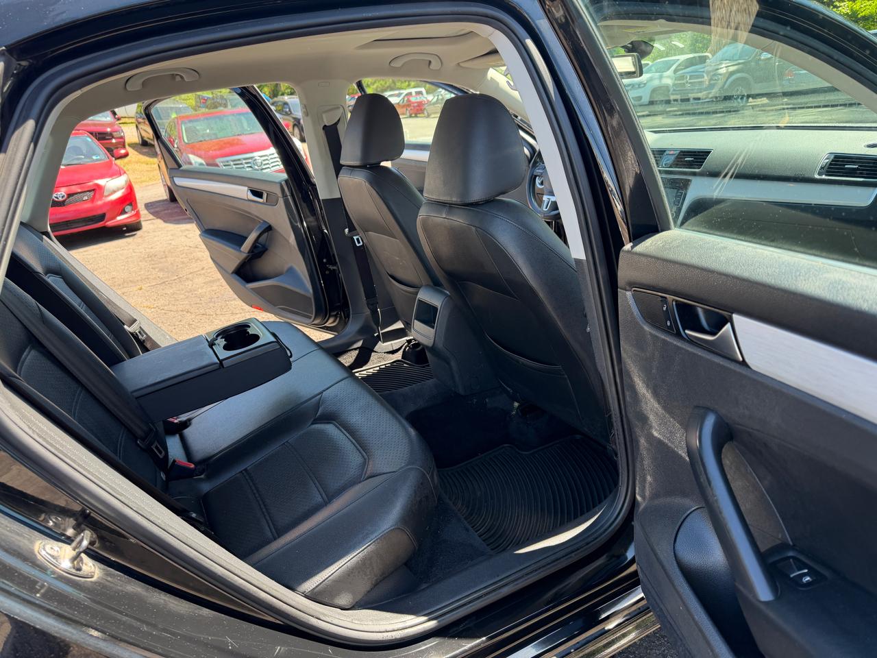 Volkswagen Passat  2012