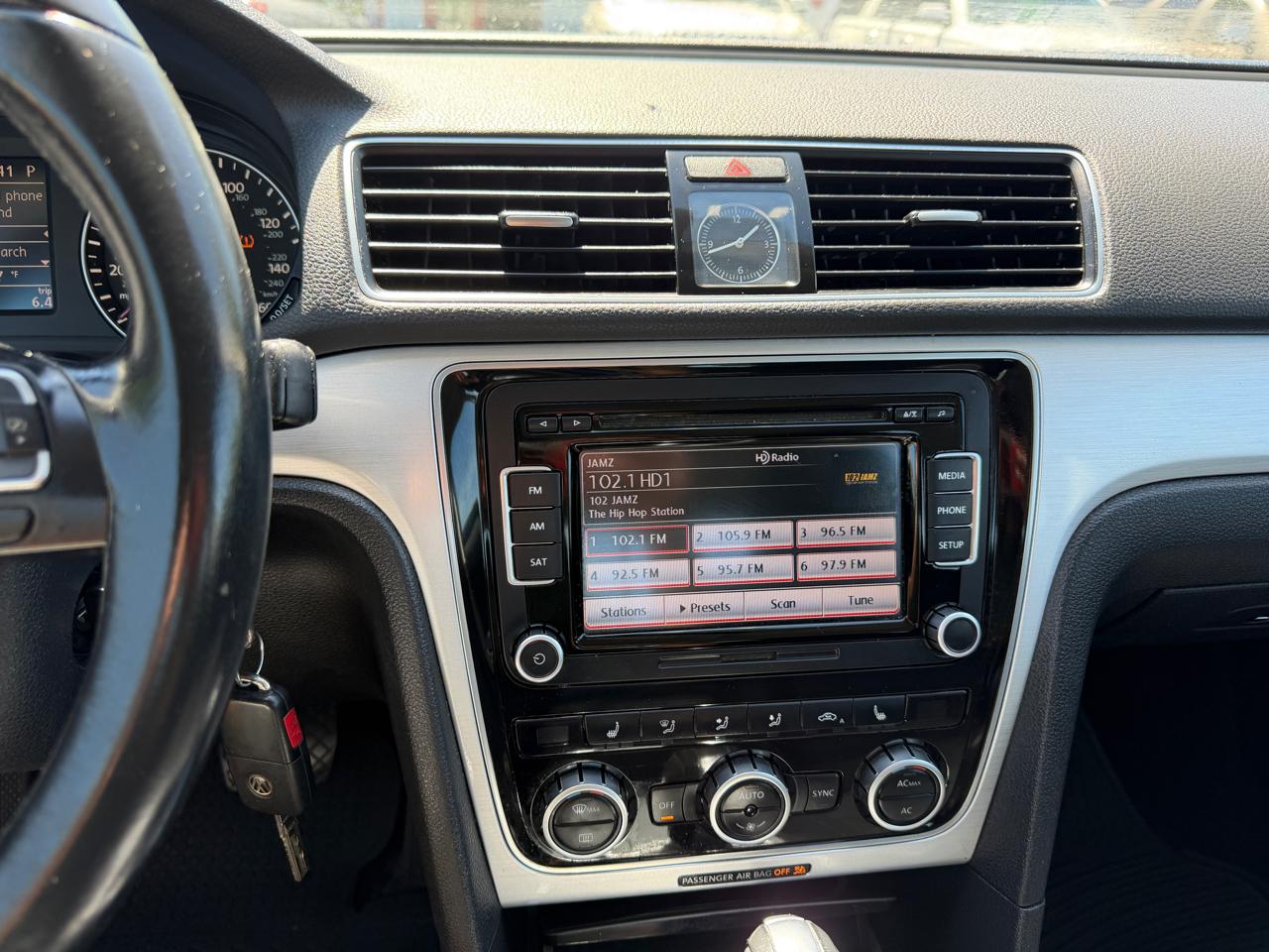 Volkswagen Passat  2012