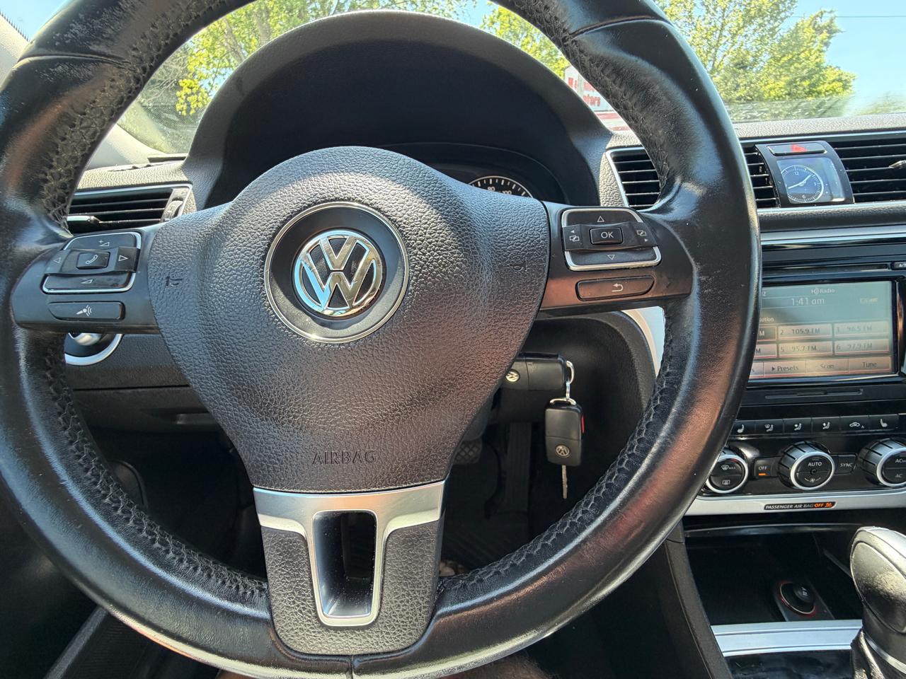 Volkswagen Passat  2012