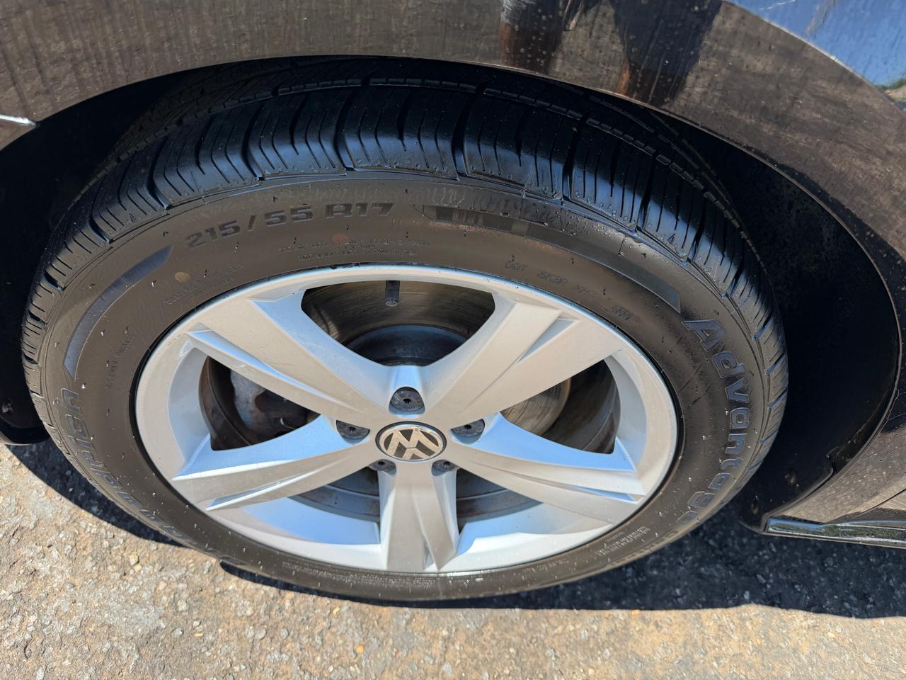 Volkswagen Passat  2012