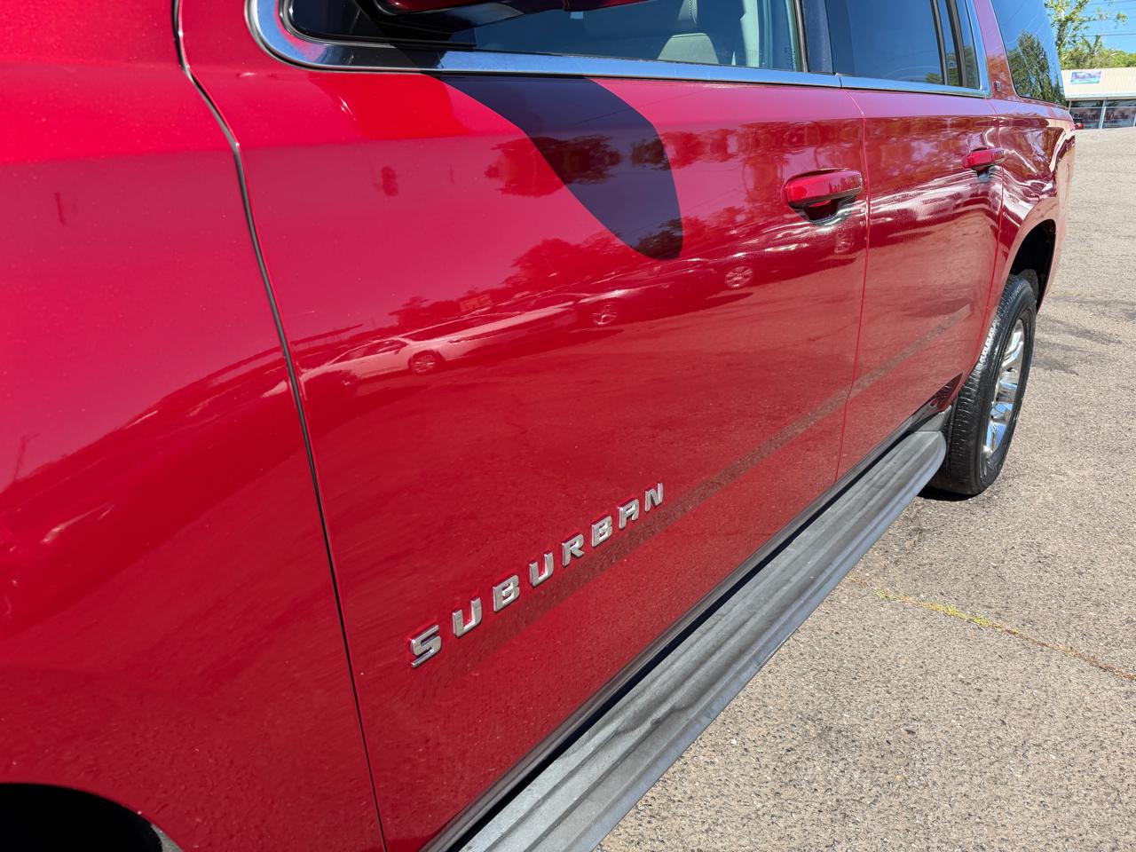 Chevrolet Suburban LT 4WD 2015