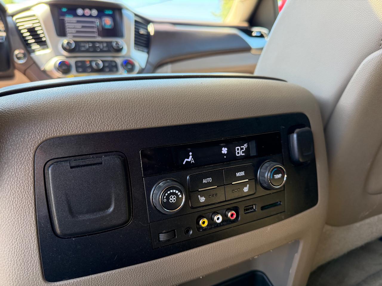 Chevrolet Suburban LT 4WD 2015