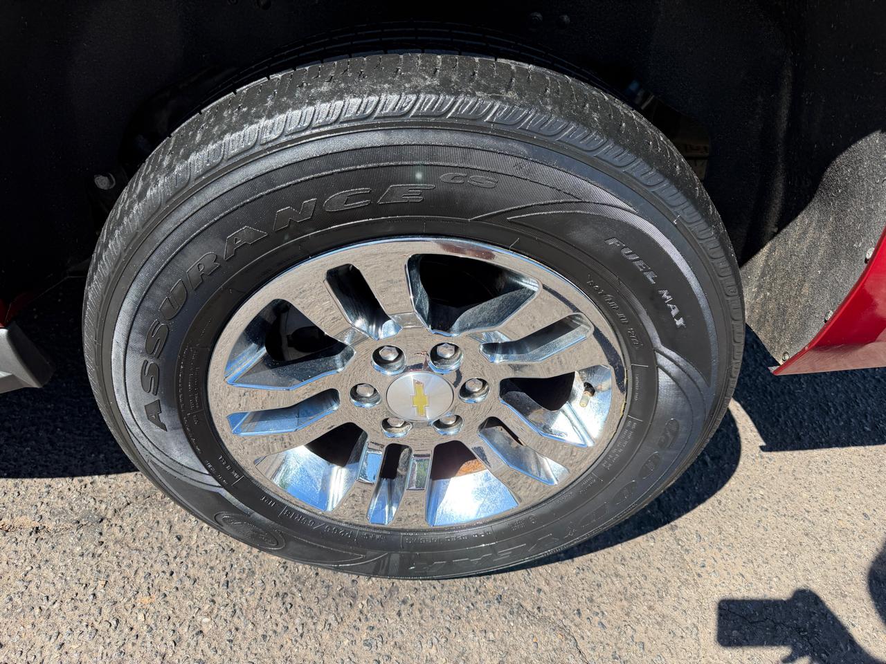 Chevrolet Suburban LT 4WD 2015