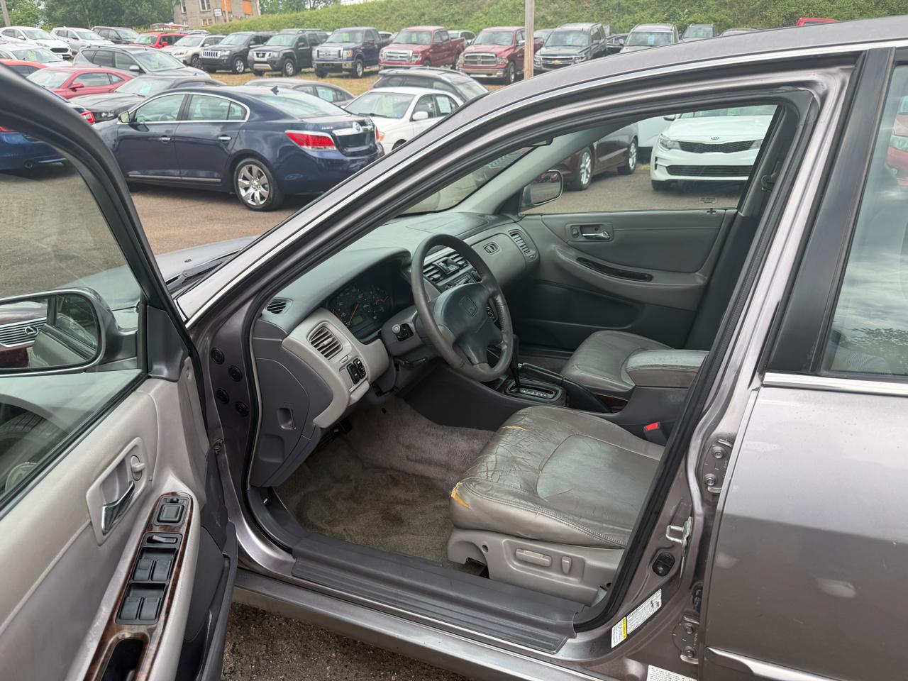 Honda Accord EX Sedan with Leather 2000